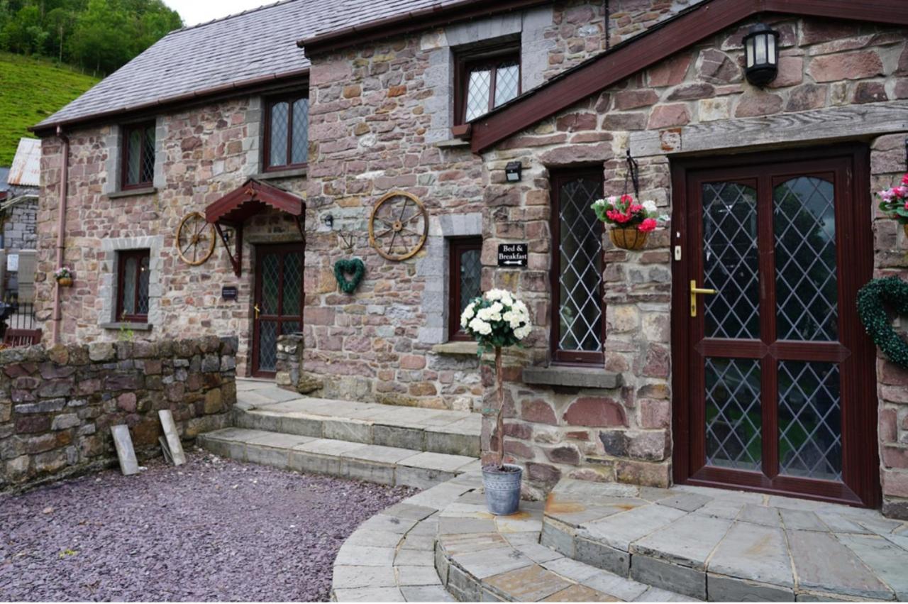 Pentre Riding Stables Hotel Abercraf Exterior foto